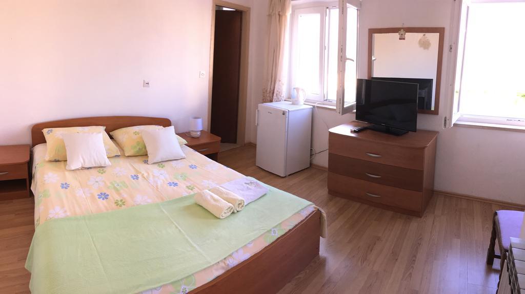 Guesthouse Cipre Lumbarda Zewnętrze zdjęcie